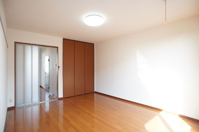 メゾンボヌールⅡ 202号-4