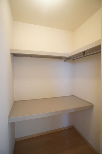 メゾン・ド・ボヌールB 101号-5