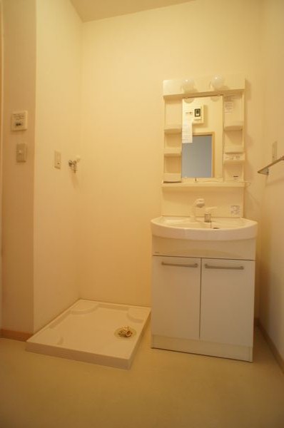 メゾン・ド・ボヌールB 101号-8