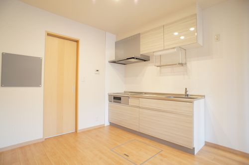 メゾン・ソレアード 102号-5