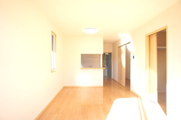 トレビアン・メルシーＢ 203号-3