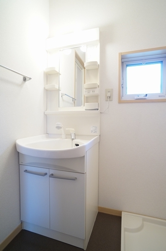 サザンシュロスⅢＢ 201号-8