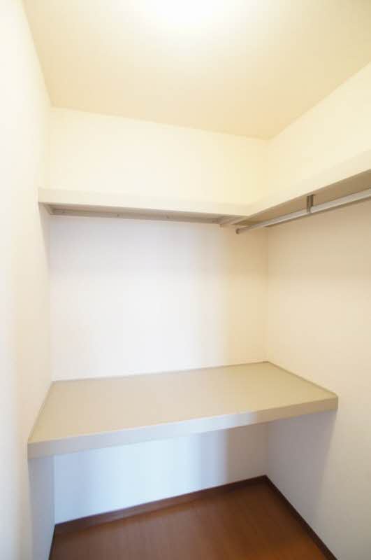 メゾン・ファミールＣ 201号-7