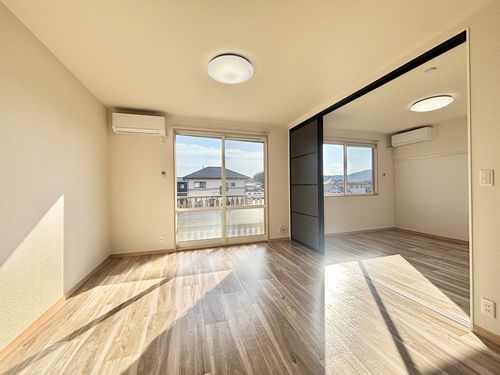 メゾンドボヌールＡ 202号-1