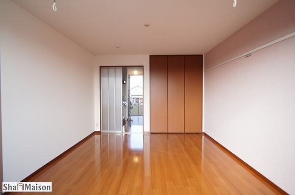 グランシャリオＡ 202号-3