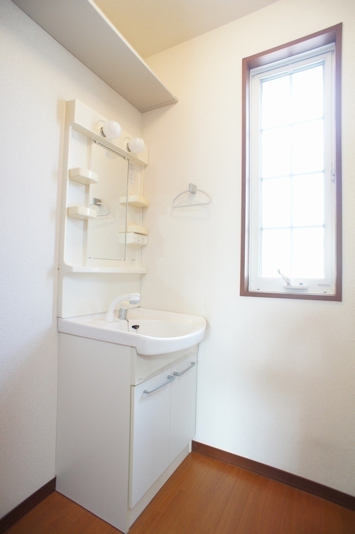 メゾン・ド・マロンC 201号-11