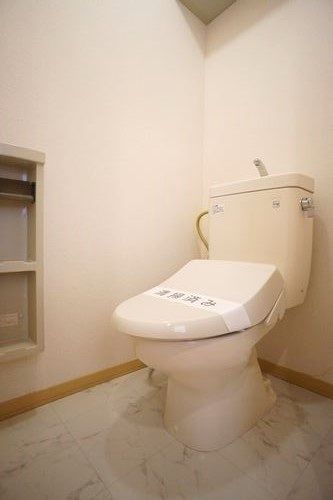 ヴィラ・シャルマンD 102号-10