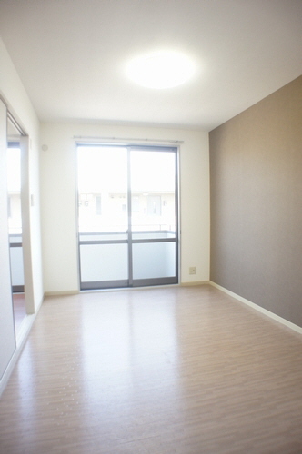 ドリーム　ハウスＢ 202号-3