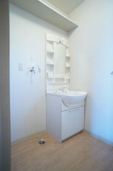 ＹＵＴＡＫＡ　ＨＥＩＧＨＴＳ　Ｂ 201号-8