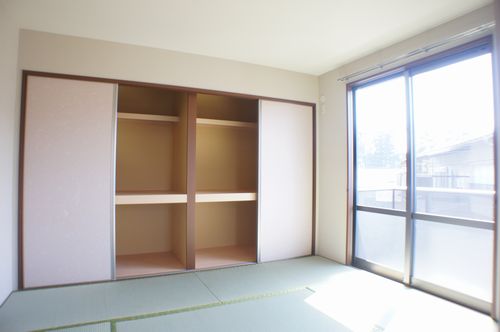 メゾン・ド・ふるらーじゅA 205号-5