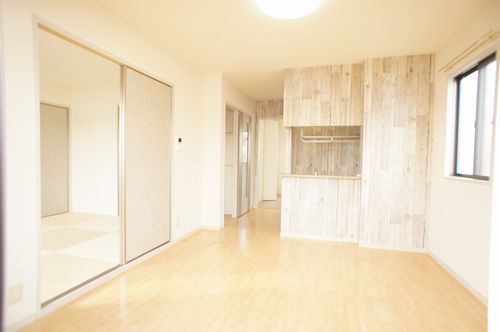 シルクタウンＡ 101号-2