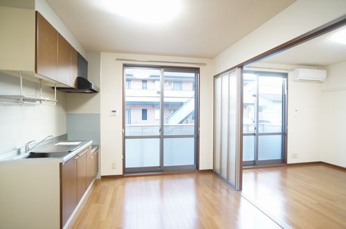 クレストコート　Ⅱ 102号-4