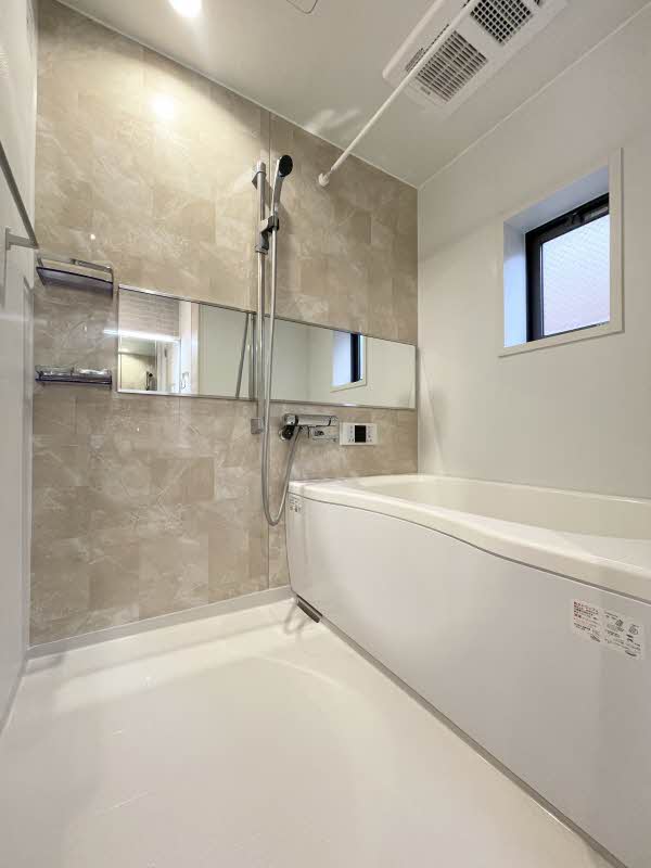 メビュース東城南E 101号-6