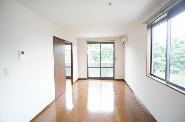 グレイスタウンD 202号-3