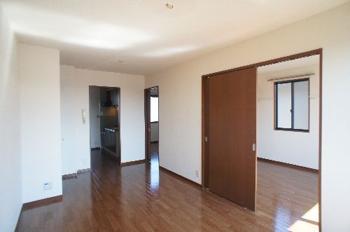 グランドゥールＢ 201号-3