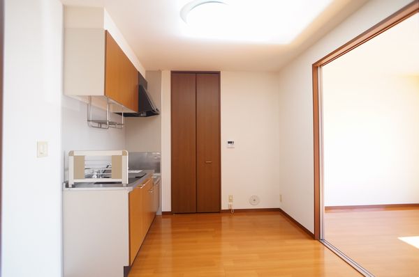 ホープ・ビラ 102号-4