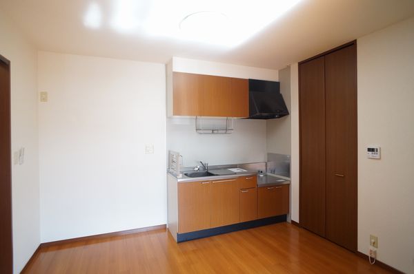 ホープ・ビラ 102号-5