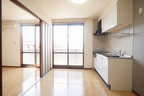 メゾン・ド・ベルＤ 101号-4