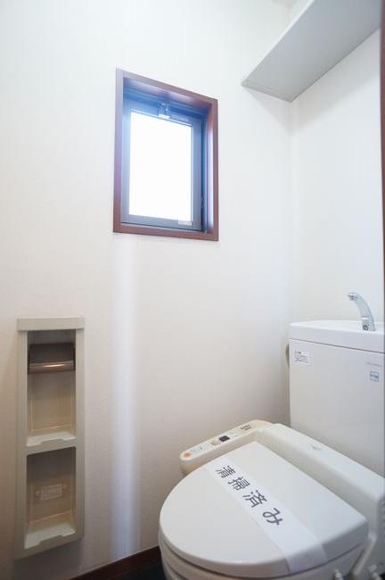 メゾン・クレスト 203号-8