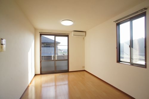 レインボーヒル高間木 202号-2