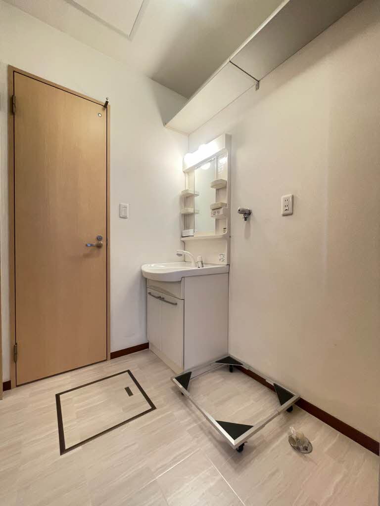 シャーバイオレットＦ 101号-4