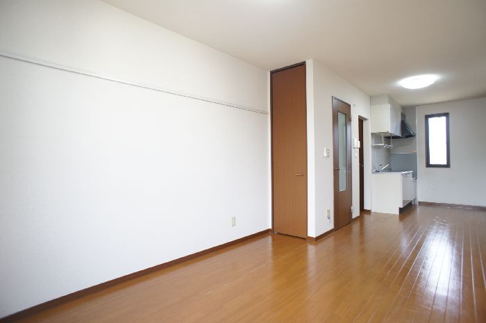 ヴィラ・フォンテーヌＣ 201号-3