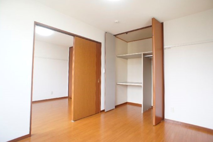 ヴィラ・フォンテーヌＣ 201号-6