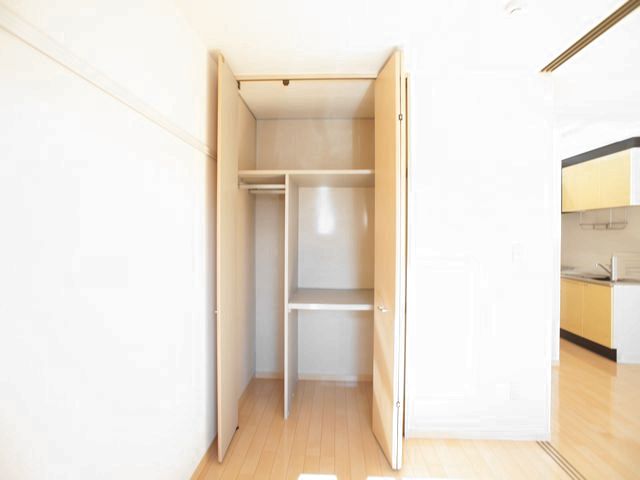 ヴィクトワ－ル 102号-4