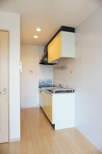 ヴィクトワ－ル 202号-3