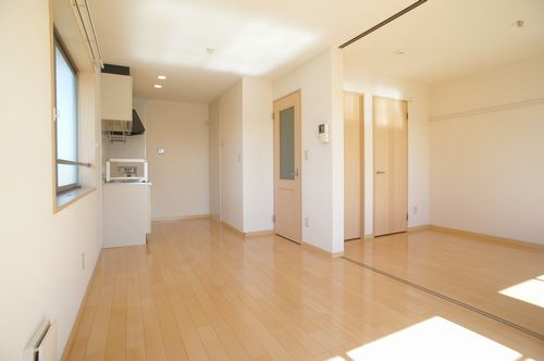 ヴィクトワ-ル 205号-4