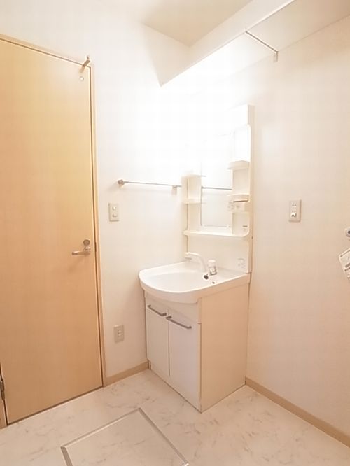 ヴィラ・カモミールＤ 101号-10