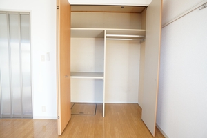 ルン・ガルノ Ⅰ号棟 103号-4