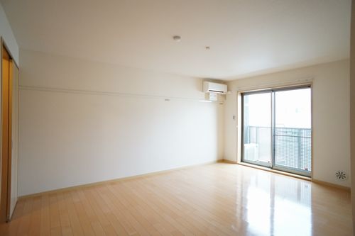 エミネンス　ハイツ 203号-2