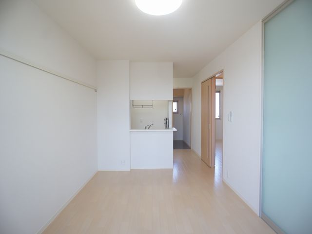 ヴィラーチェ・S 203号-2