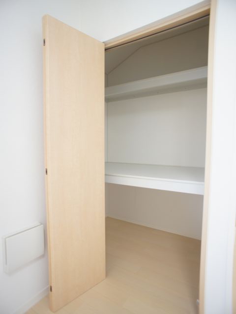 ヴィラーチェ・S 203号-6