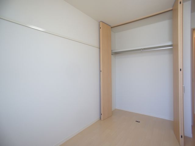 ヴィラーチェ・S 203号-8