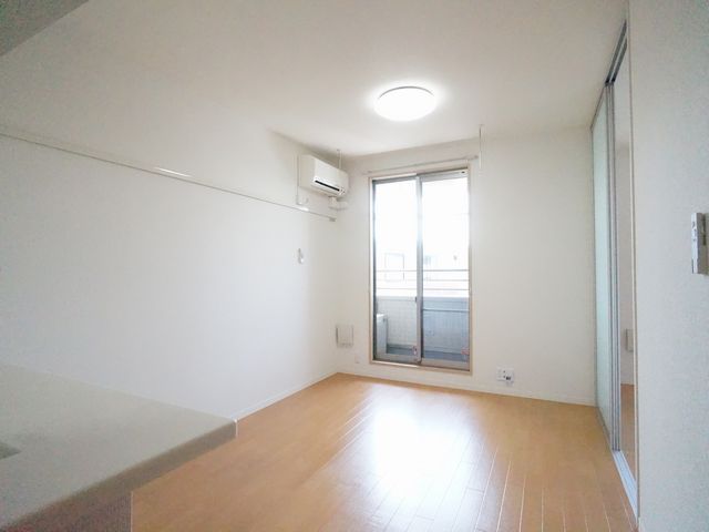 ヴィラーチェ・Ｓ 205号-3