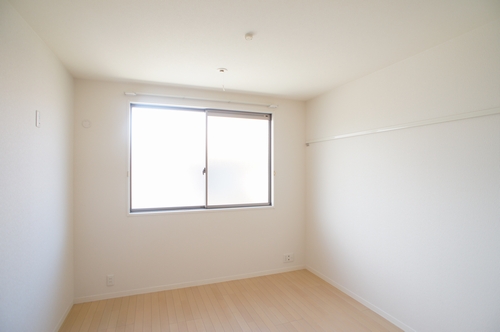 Ｍ・グレース 201号-8