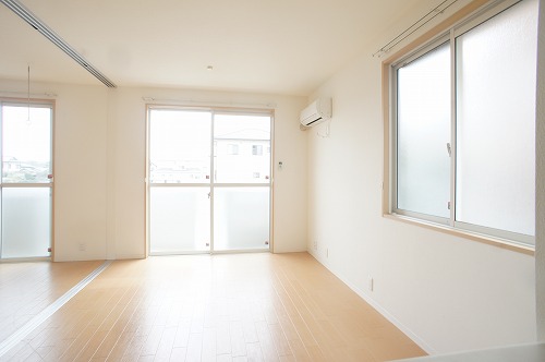 グランドソレーユA 201号-2