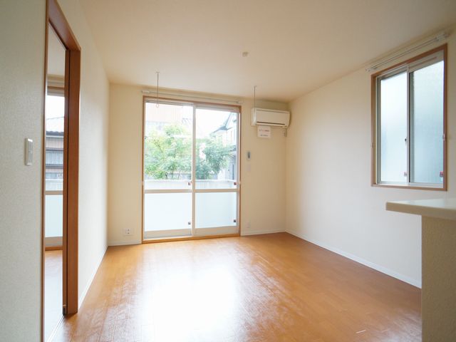 ローズヒルズA 101号-3