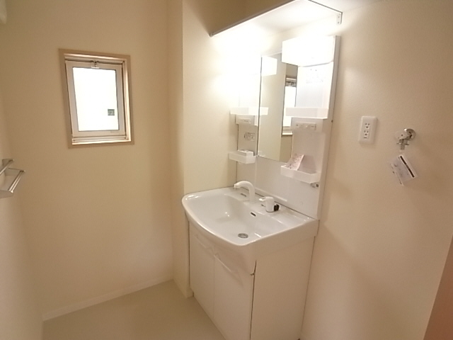 サンハイツ元石川 101号-8