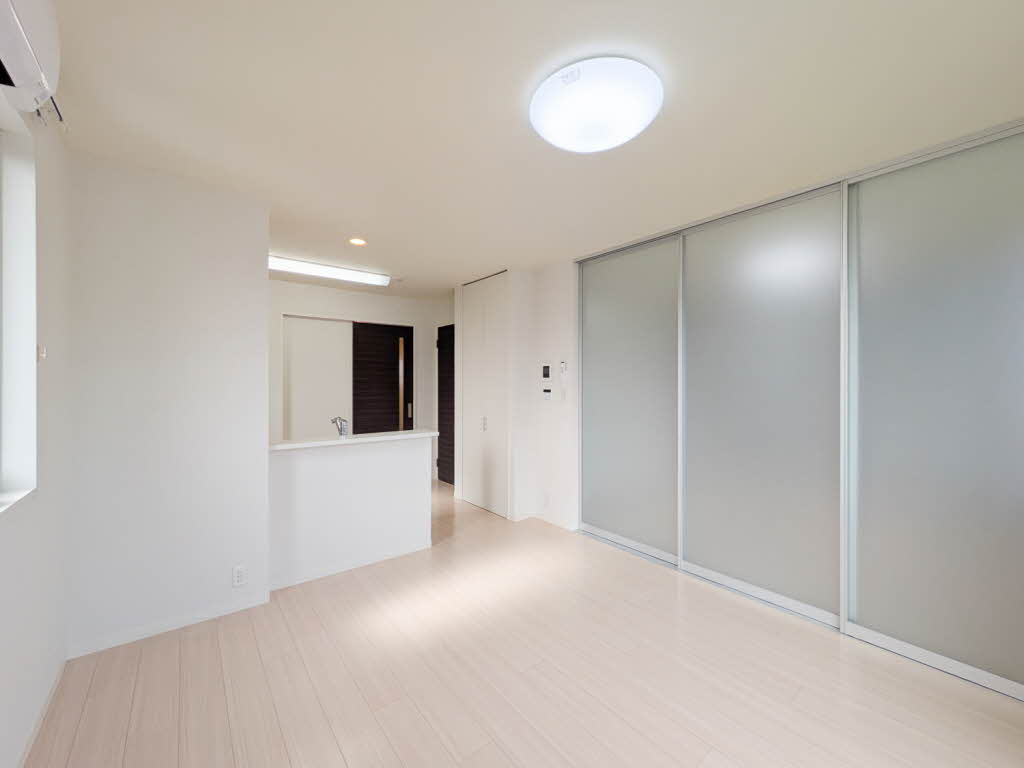 ラヴェーナ・S 202号-3