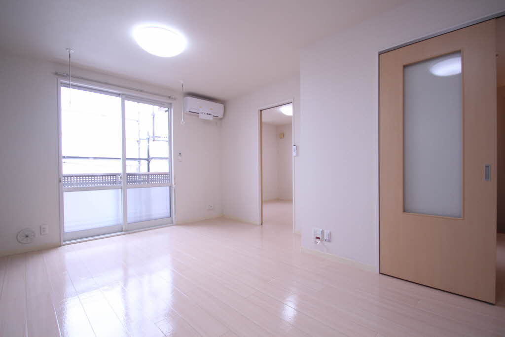 クレールメゾン E 202号-3