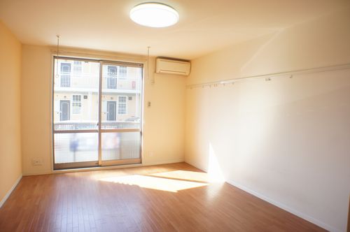 アプリコットハイツ城東 103号-2