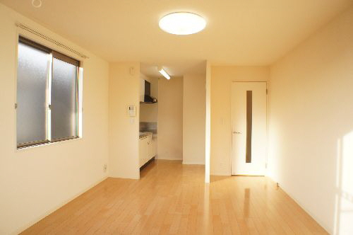 メゾン　ド　ボヌールⅢ 102号-3