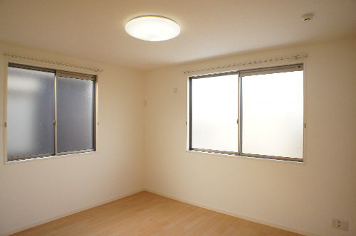 メゾン　ド　ボヌールⅢ 102号-6