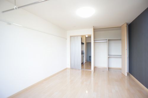 アーバン・コートＣ 101号-3