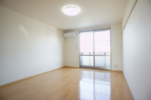 アーバン・コートＣ 102号-6