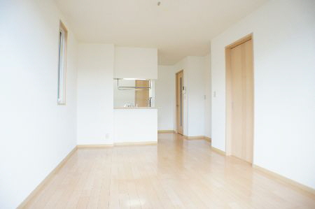 ラ・グランシューズＡ 102号-3