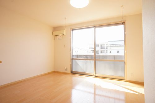 ヴィア・ラッテア 201号-2